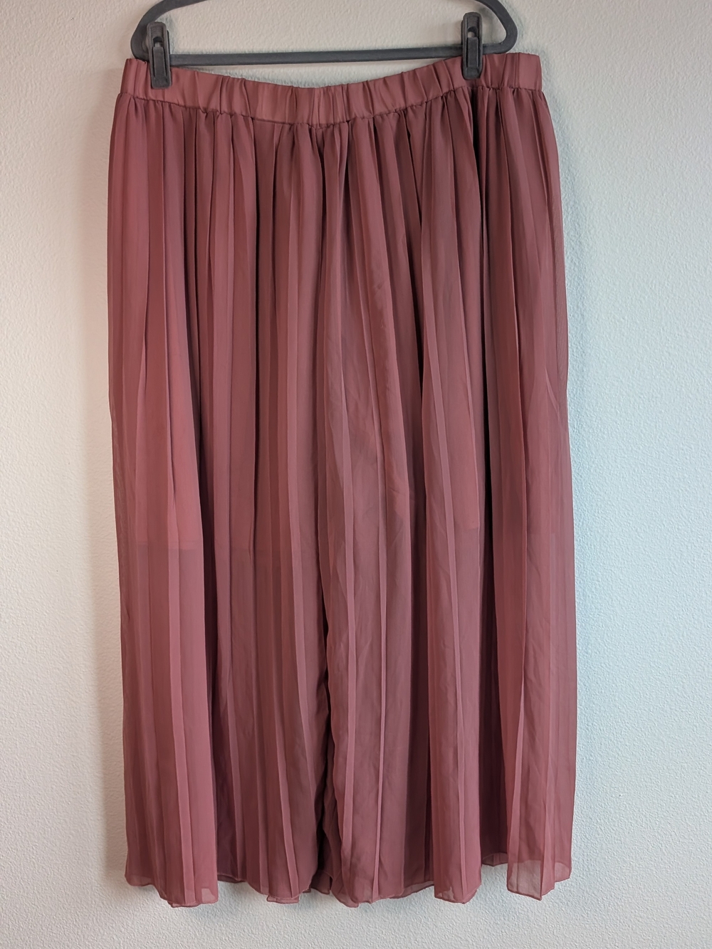 Pleated Chiffon PANTS - Dusty Rose